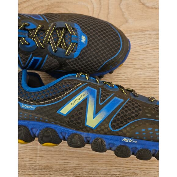 New Balance 3090v2 Men\'s Sz 12 Running Shoes Sneakers Blue/Black/Green M3090GB2 main image 8